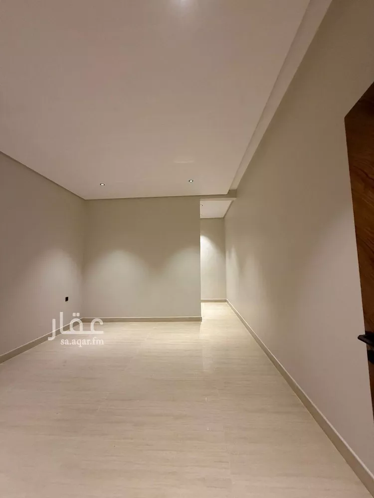 فيلا للبيع في شارع السيل الكبير, حي المهدية, مدينة الرياض, منطقة الرياض 11