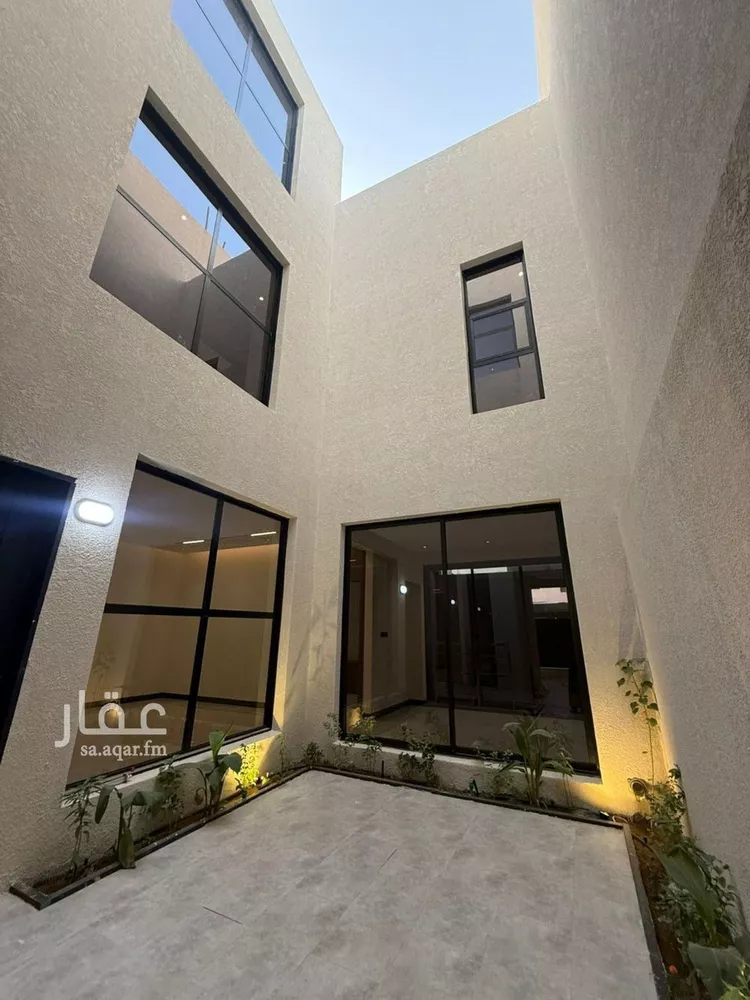 Villa for Sale in Riyadh Al Mahdiyah صورة 4