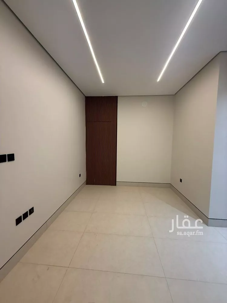 فيلا للبيع في شارع محمد بن هبة الله, حي المهدية, مدينة الرياض, منطقة الرياض 7