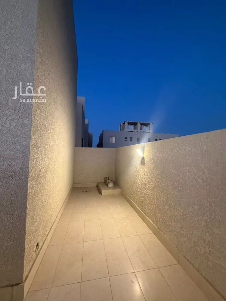فيلا للبيع في شارع السيل الكبير, حي المهدية, مدينة الرياض, منطقة الرياض 15