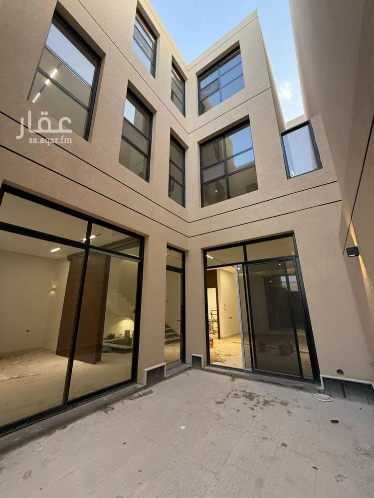 فيلا للبيع في شارع عمر بن عبدالقادر مفتي, حي المهدية, مدينة الرياض, منطقة الرياض صورة 4
