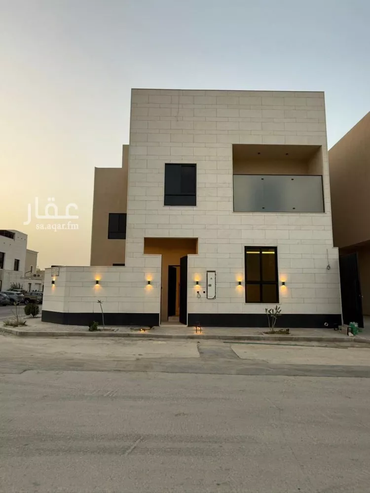 فيلا للبيع في شارع عبداللطيف بن المبارك, حي المهدية, مدينة الرياض, منطقة الرياض صورة 2