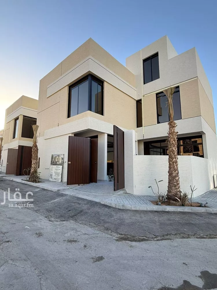 Villa for Sale in Riyadh Al Mahdiyah صورة 3
