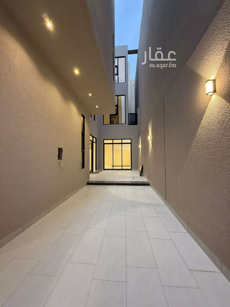 فيلا للبيع في شارع إبراهيم بن علي بن علوي, حي المهدية, مدينة الرياض, منطقة الرياض صورة 3