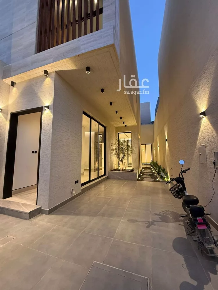فيلا للبيع في شارع إبراهيم بن علي بن علوي, حي المهدية, مدينة الرياض, منطقة الرياض صورة 3