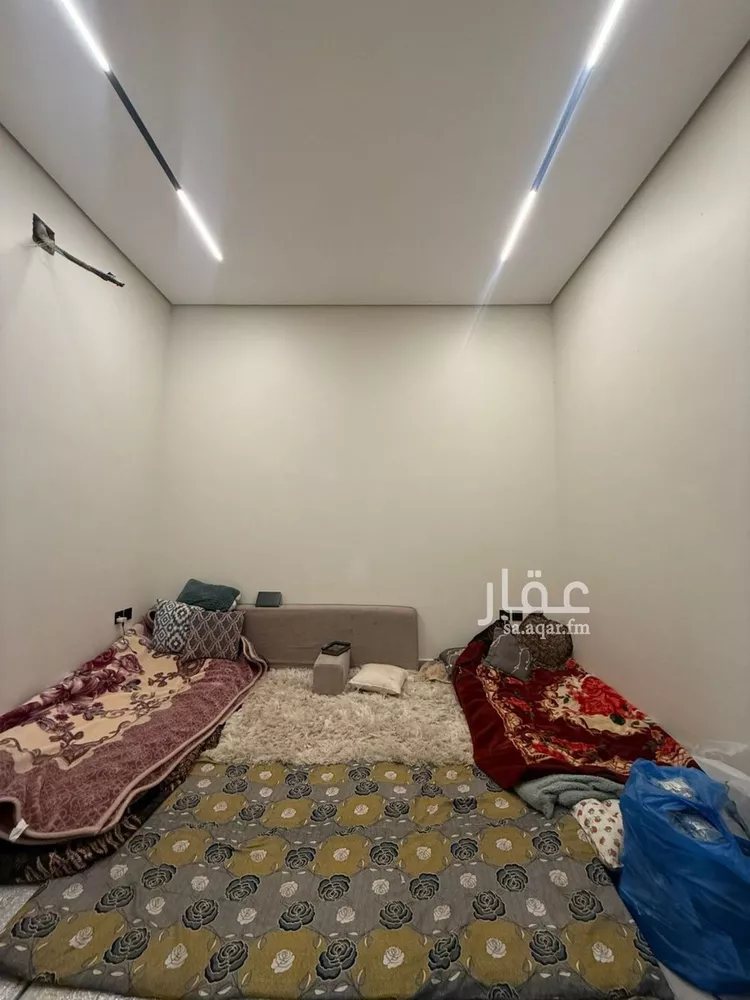 فيلا للبيع في شارع السيل الكبير, حي المهدية, مدينة الرياض, منطقة الرياض 7