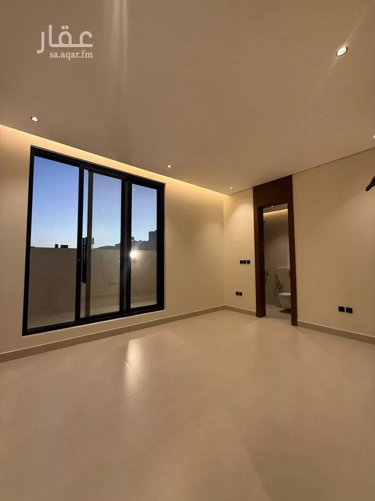 فيلا للبيع في شارع السيل الكبير, حي المهدية, مدينة الرياض, منطقة الرياض 16