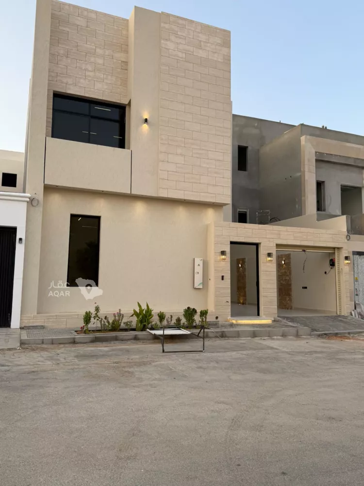 Villa for Sale in Riyadh Al Mahdiyah صورة 2