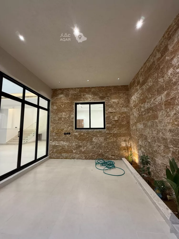 Villa for Sale in Riyadh Al Mahdiyah 9