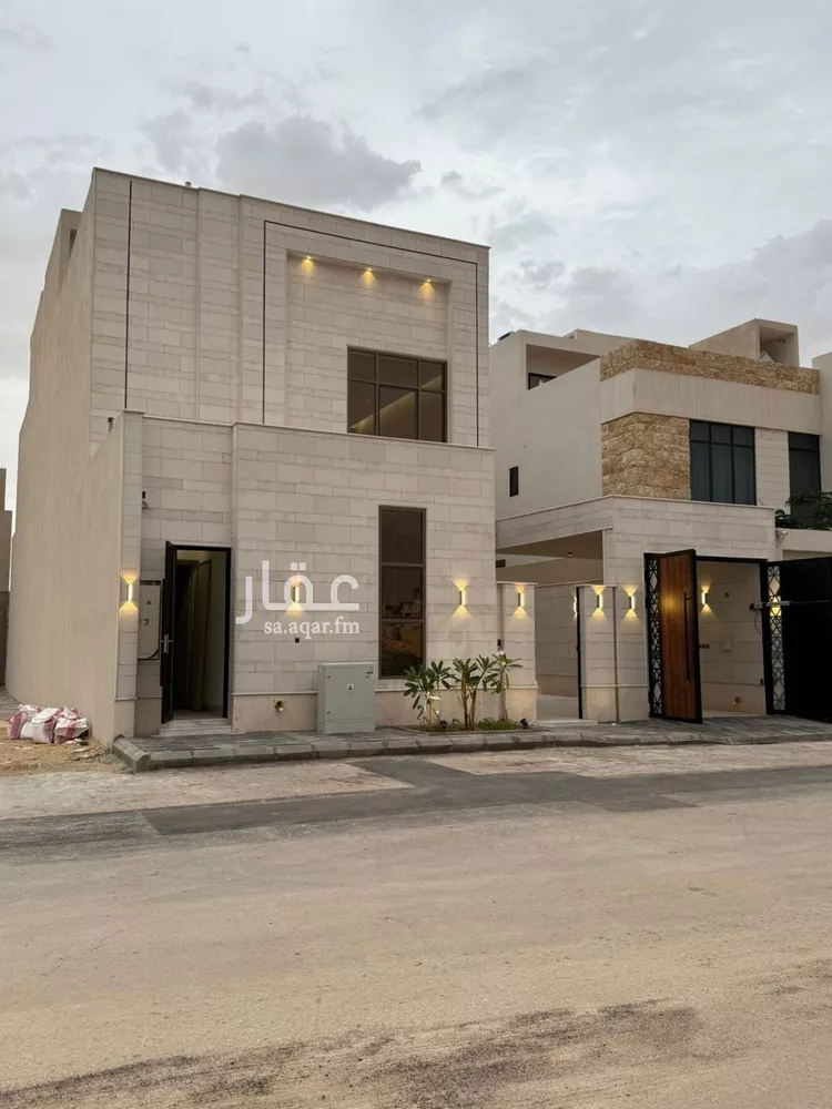 فيلا للبيع في شارع عبداللطيف بن المبارك, حي المهدية, مدينة الرياض, منطقة الرياض صورة 3