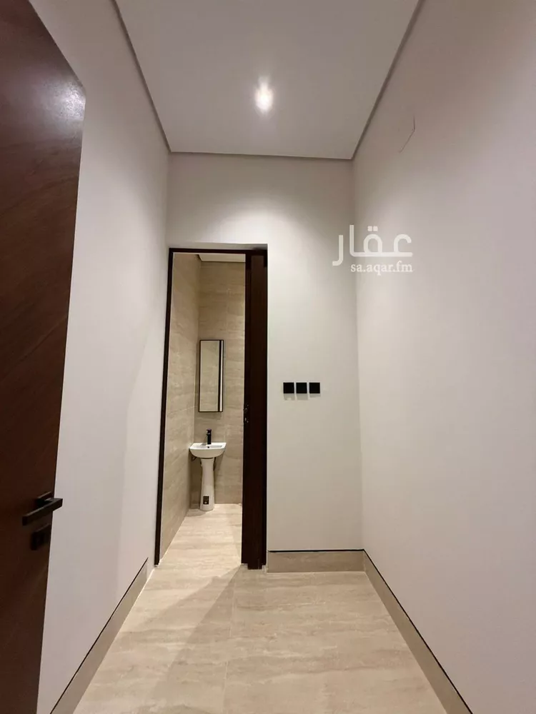 فيلا للبيع في شارع إبراهيم بن علي بن علوي, حي المهدية, مدينة الرياض, منطقة الرياض صورة 5