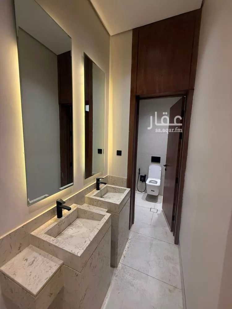 فيلا للبيع في شارع محمد بن هبة الله, حي المهدية, مدينة الرياض, منطقة الرياض 19
