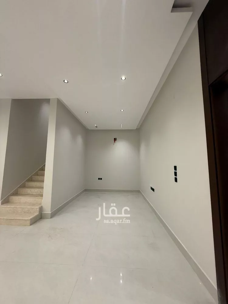 فيلا للبيع في شارع محمد بن هبة الله, حي المهدية, مدينة الرياض, منطقة الرياض 7