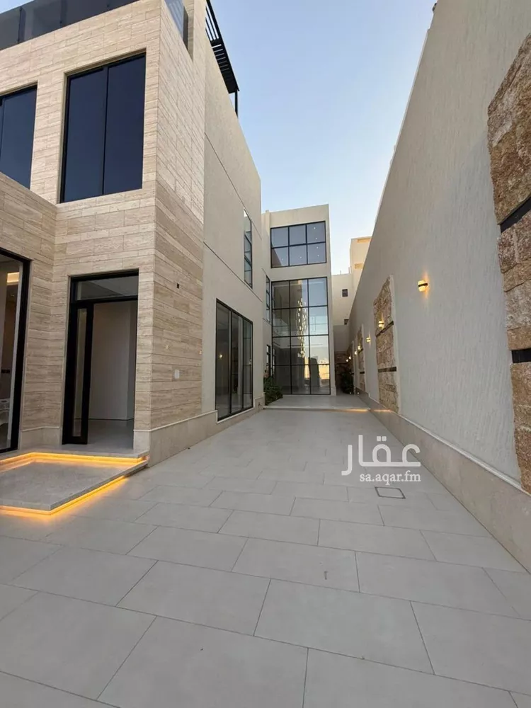 Villa for Sale in Riyadh Al Mahdiyah صورة 2