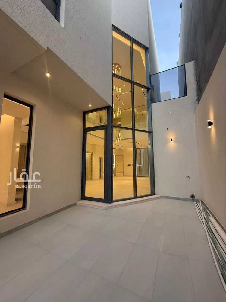 فيلا للبيع في شارع السيل الكبير, حي المهدية, مدينة الرياض, منطقة الرياض صورة 5