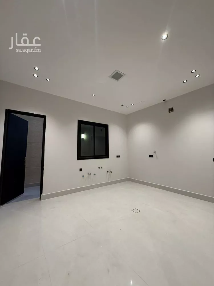 فيلا للبيع في شارع محمد بن هبة الله, حي المهدية, مدينة الرياض, منطقة الرياض 12