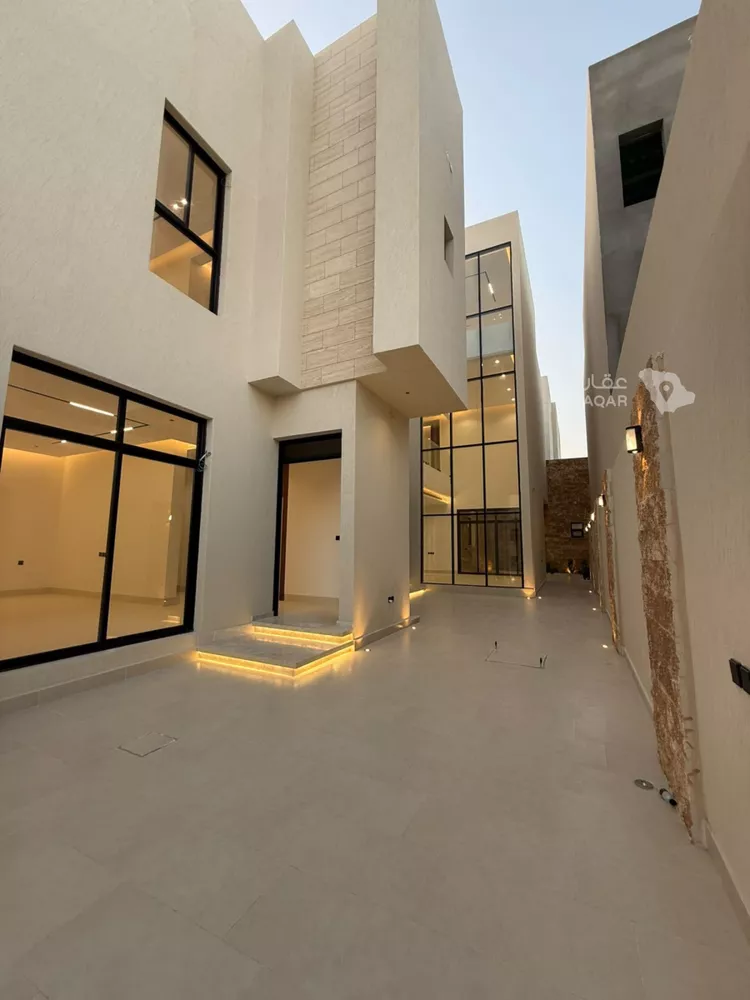 Villa for Sale in Riyadh Al Mahdiyah صورة 4