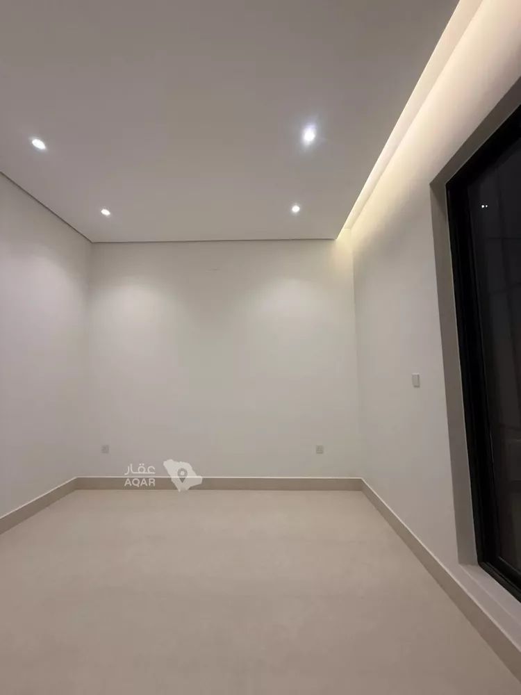 فيلا للبيع في شارع السيل الكبير, حي المهدية, مدينة الرياض, منطقة الرياض 18