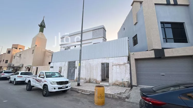 فيلا للإيجار في شارع ابن القيم الجوزية, حي الملز, مدينة الرياض, منطقة الرياض