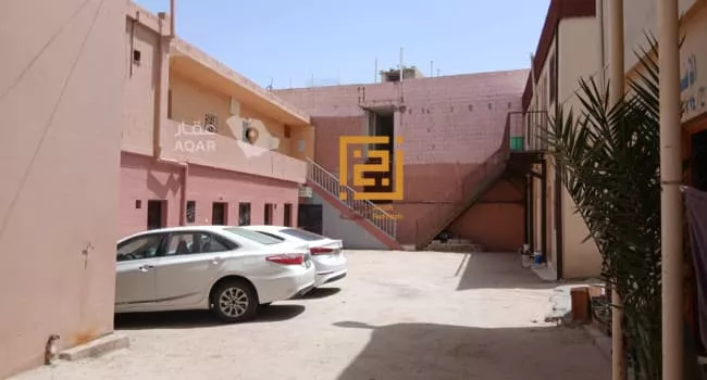مجمع للبيع في شارع مسيحل 5, حي العند, مدينة خميس مشيط, منطقة عسير 3