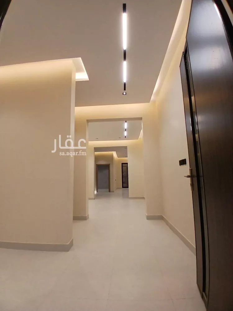 فيلا للبيع في شارع زياد بن أيوب, حي الرمال, مدينة الرياض, منطقة الرياض صورة 5