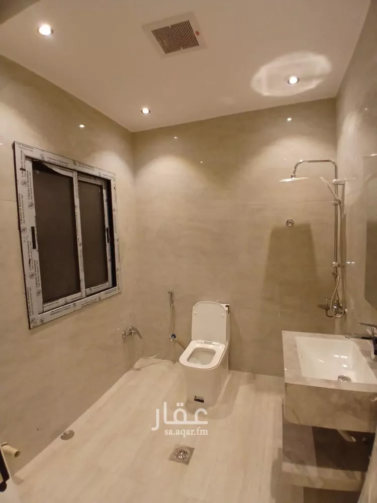 دور للبيع في شارع عبدالله الأنصاري, حي الخليج, مدينة الرياض, منطقة الرياض صورة 5