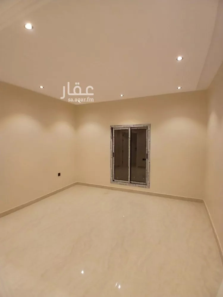 دور للبيع في شارع عبدالله الأنصاري, حي الخليج, مدينة الرياض, منطقة الرياض صورة 3