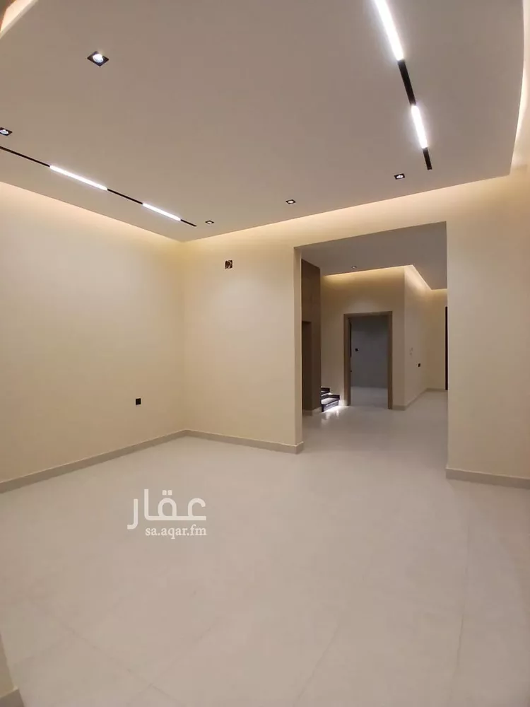 فيلا للبيع في شارع زياد بن أيوب, حي الرمال, مدينة الرياض, منطقة الرياض صورة 3