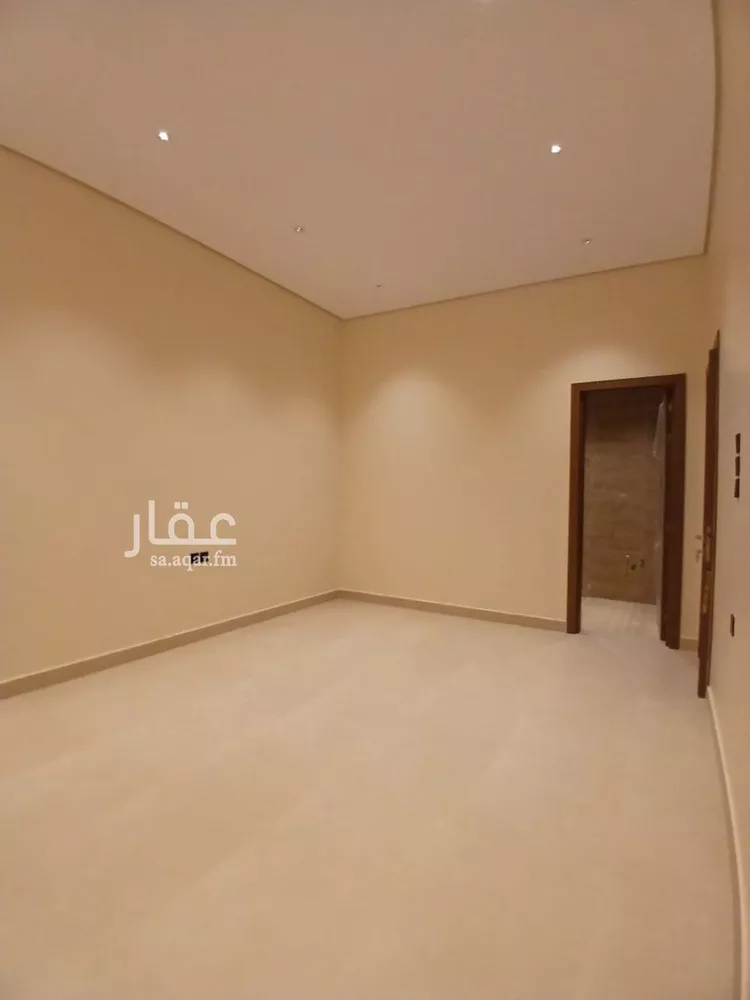 Floor for Sale in Riyadh King Faisal