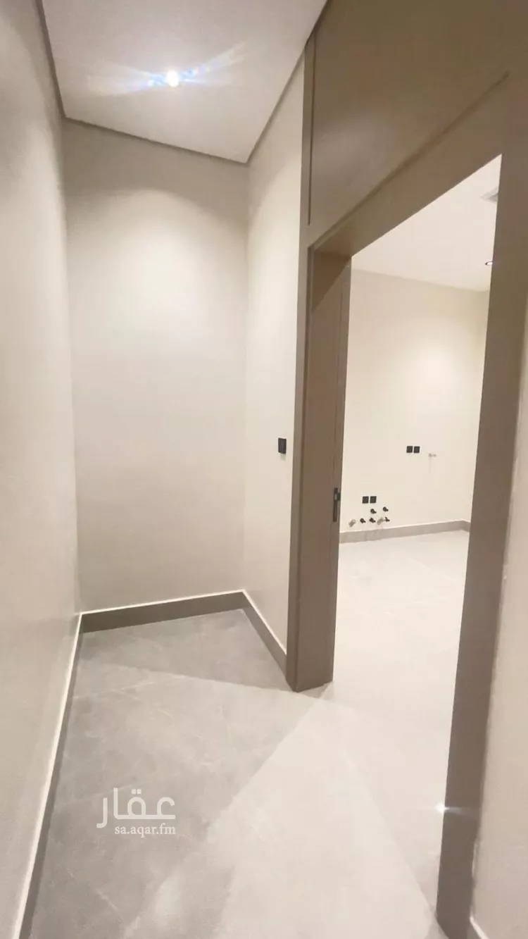 دور للبيع في شارع رقم 173, حي الجنادرية, مدينة الرياض, منطقة الرياض 1 صورة