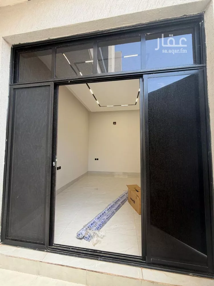 فيلا للبيع في شارع أمين الريحاني, حي المعيزيلة, مدينة الرياض, منطقة الرياض صورة 3