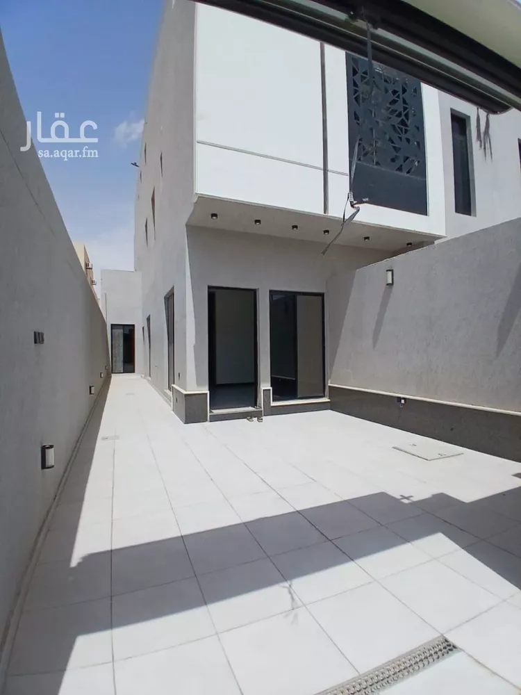 دور للبيع في شارع رقم 224, حي الجنادرية, مدينة الرياض, منطقة الرياض 9