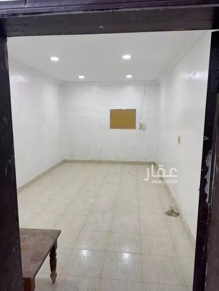 شقة للإيجار في شارع 0000, حي الدغيميه, مدينة بقيق, المنطقة الشرقية 8