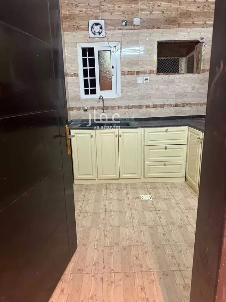 شقة للإيجار في شارع المحمدية 2 75, حي المحمدية 2, مدينة جازان, منطقة جازان صورة 2