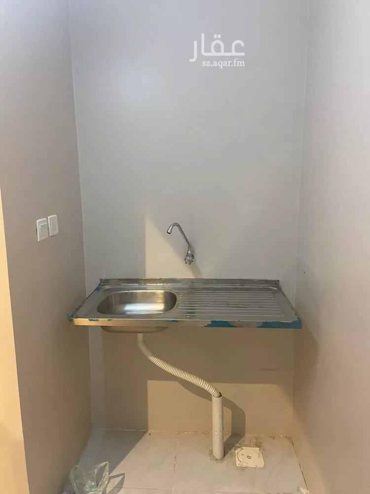 غرفة للإيجار في شارع عبدالعزيز الحصين, حي الرغامة, مدينة جدة, منطقة مكة المكرمة صورة 2