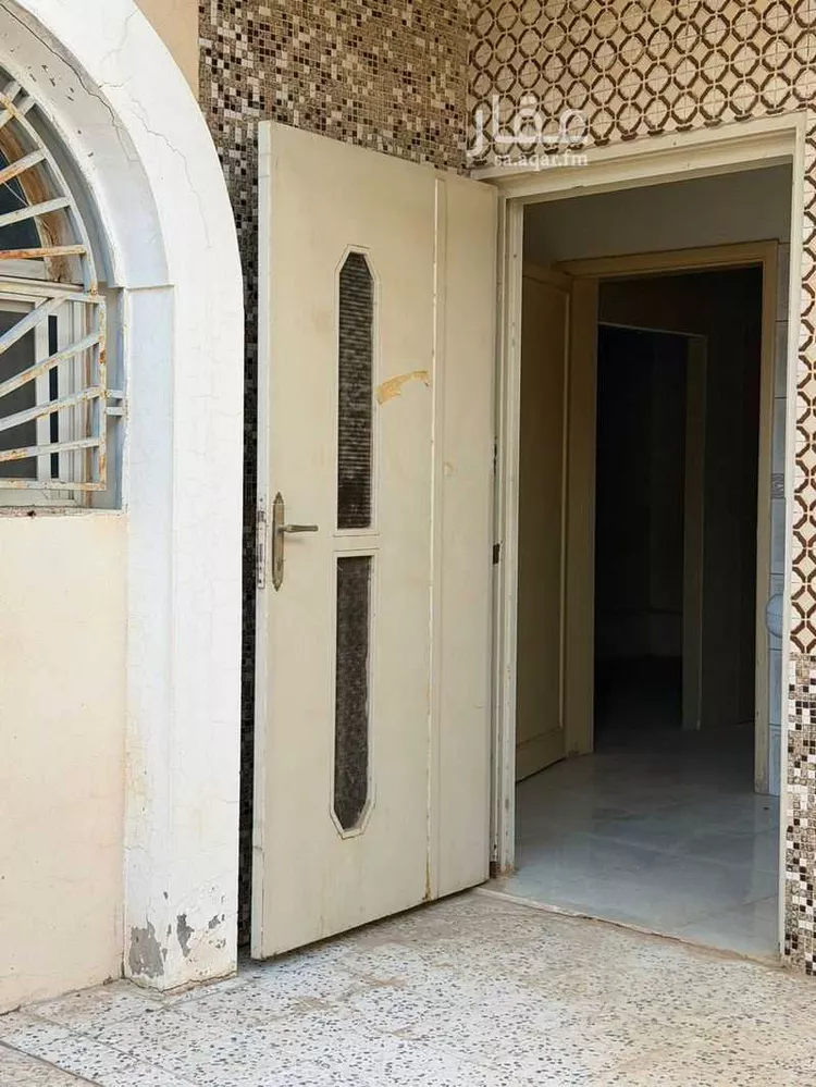 شقة للإيجار في شارع ابراهيم محمد سليمان الواصل, حي الوفاء, مدينة عنيزة, منطقة القصيم