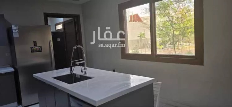 فيلا للبيع في شارع عمر المحروسي, حي القيروان, مدينة الرياض, منطقة الرياض صورة 3