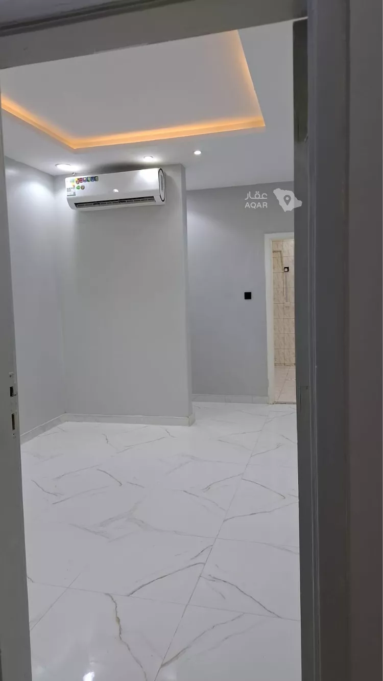 شقة للإيجار في شارع عبدالله بن قيس, حي إشبيلية, مدينة الرياض, منطقة الرياض 5