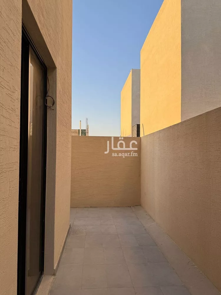 دور للبيع في شارع ابن مطيع, حي العارض, مدينة الرياض, منطقة الرياض صورة 4