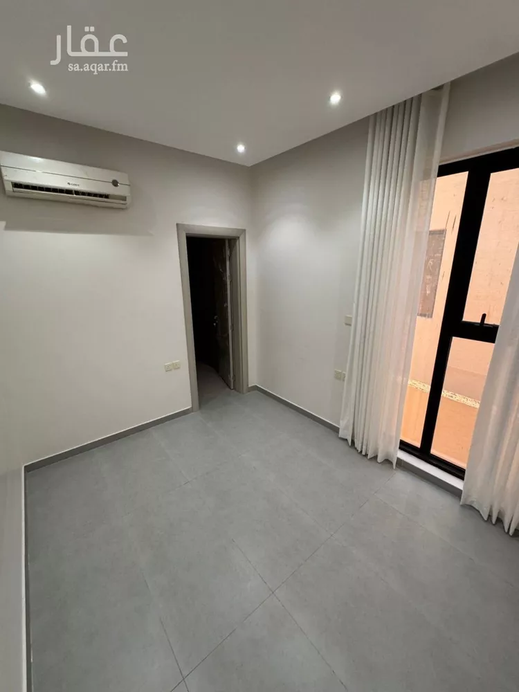 دور للبيع في شارع ابن مطيع, حي العارض, مدينة الرياض, منطقة الرياض صورة 5