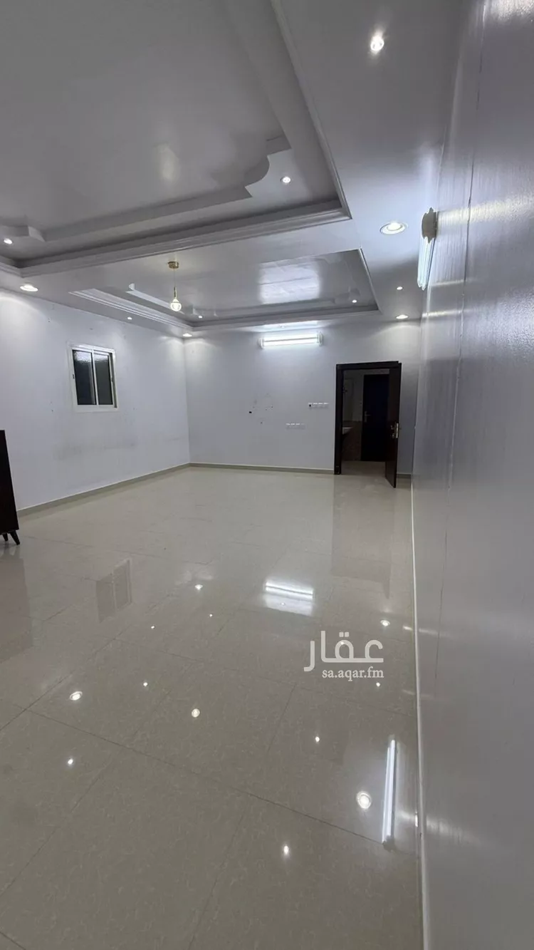 Floor for Rent in Riyadh Ad Dar Al Baida صورة 3