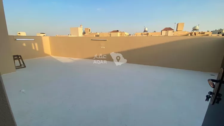 Floor for Rent in Riyadh Ad Dar Al Baida