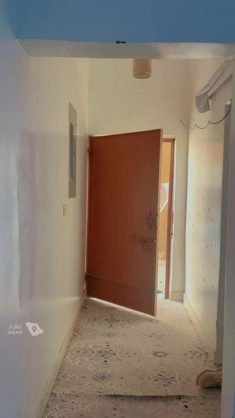 فيلا للبيع في شارع عفراء النجيل, حي العريجاء الغربي, مدينة الرياض, منطقة الرياض صورة 2