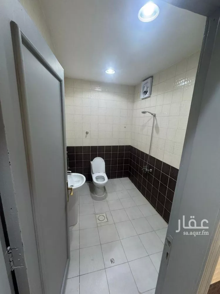 شقة للإيجار في شارع  عبدالله ابن سعود ابن عبدالعزيز, حي إشبيلية, مدينة الرياض, منطقة الرياض صورة 5