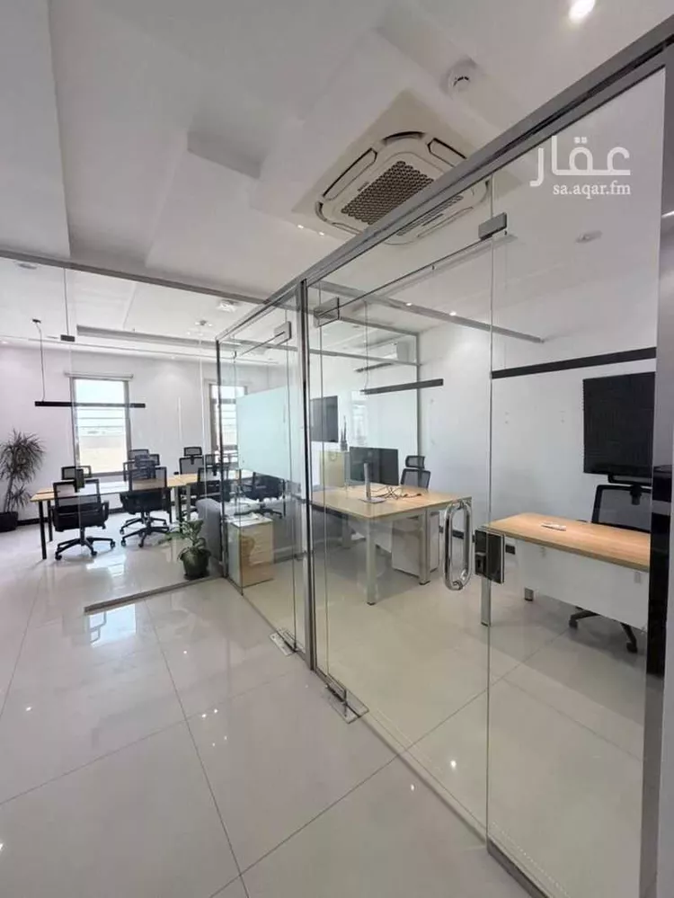 Commercial Office for Rent in Riyadh Al Arid صورة 2