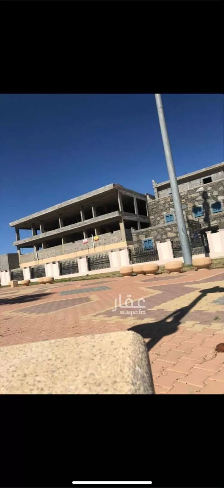 عمارة للبيع في شارع المحالة, حي الزهور, مدينة أبها, منطقة عسير صورة 3