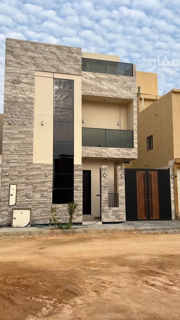 Villa for Sale in Riyadh Al Mahdiyah