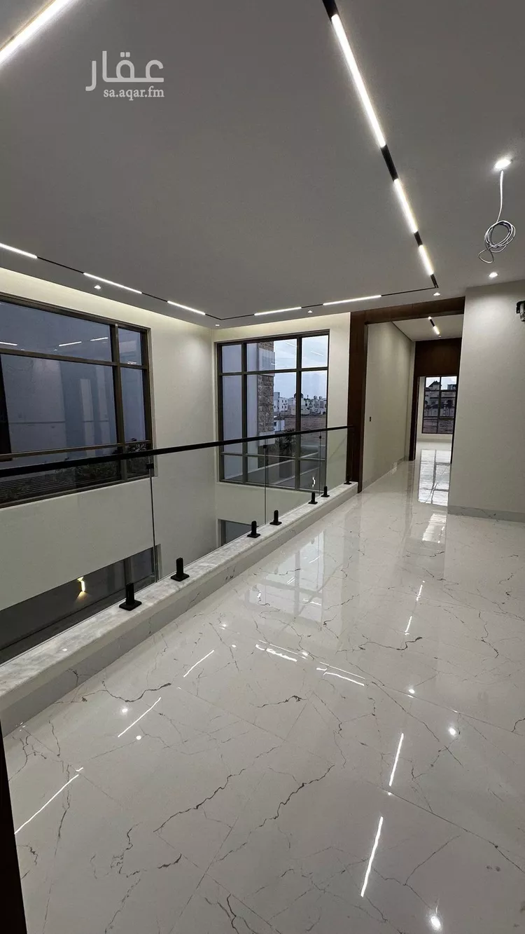 فيلا للبيع في شارع علي بن هبة الله, حي المهدية, مدينة الرياض, منطقة الرياض صورة 5