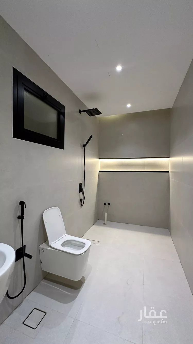 فيلا للبيع في شارع علي بن هبة الله, حي المهدية, مدينة الرياض, منطقة الرياض صورة 4