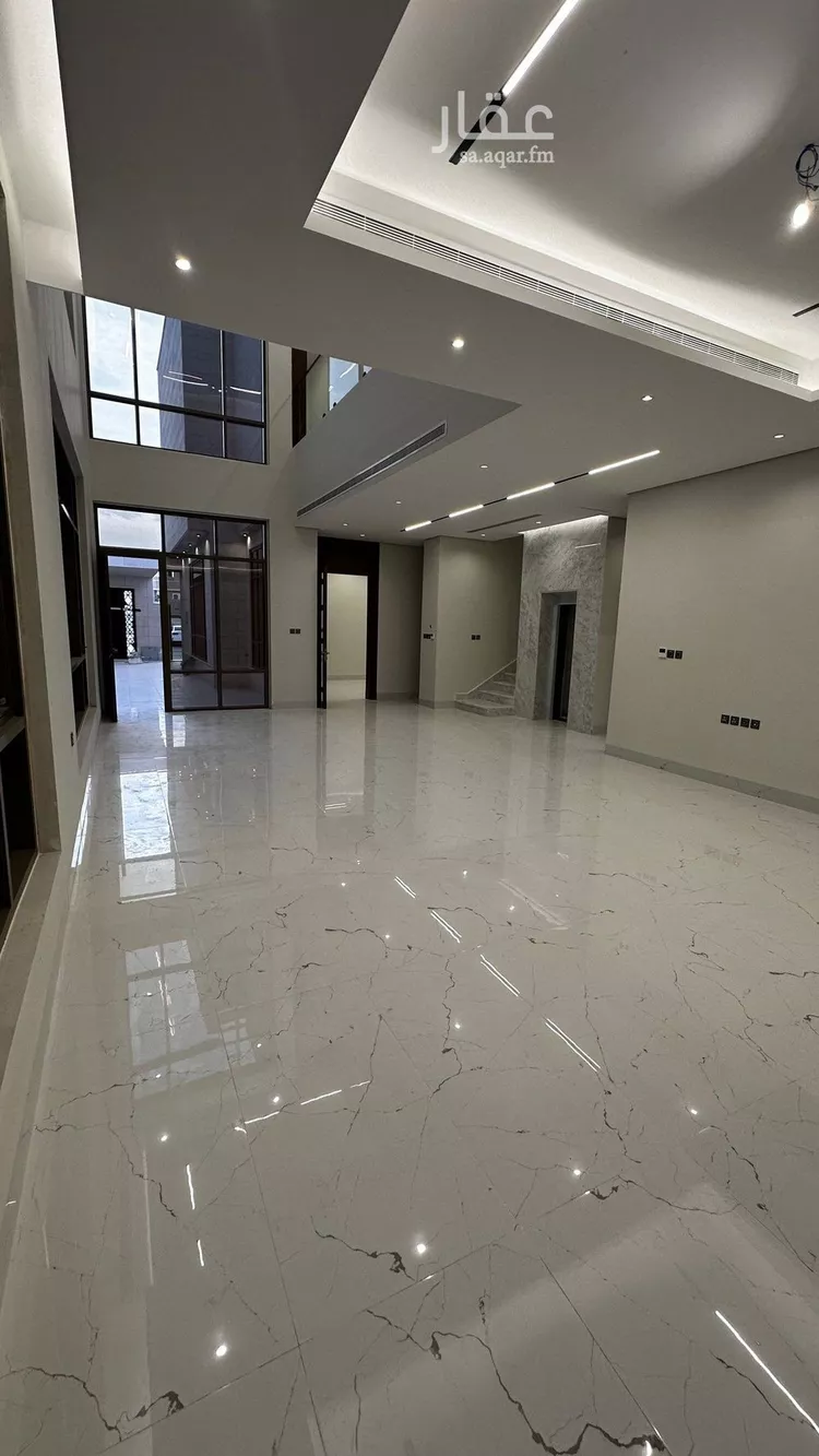 فيلا للبيع في شارع علي بن هبة الله, حي المهدية, مدينة الرياض, منطقة الرياض صورة 4